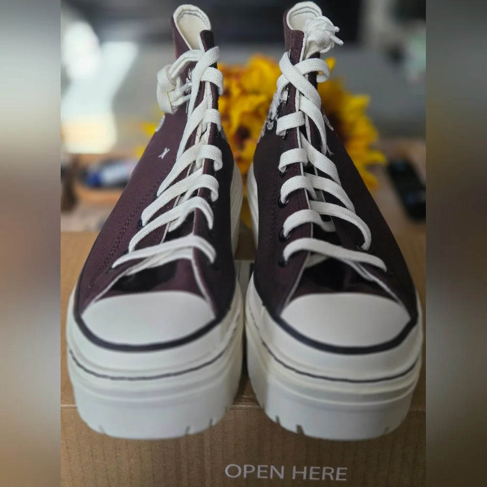 NIB Custom Chuck Taylor All Star Lugged Heel Platform